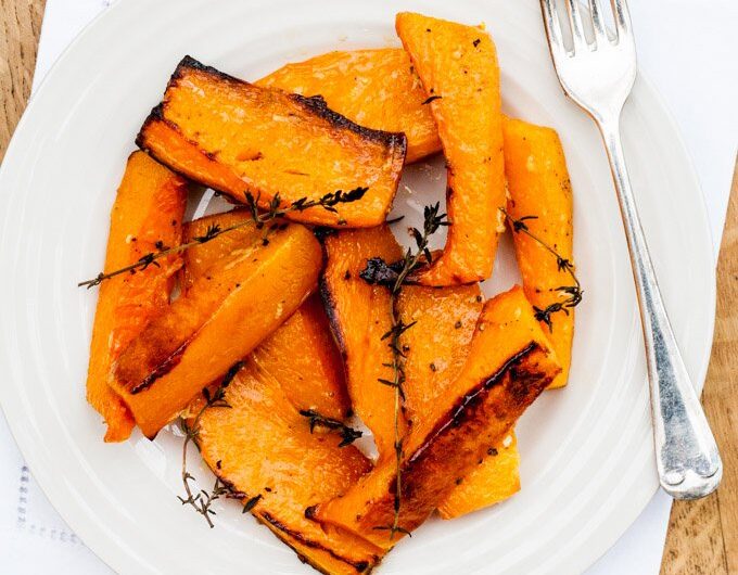 Baked Squash with Garlic and Thyme